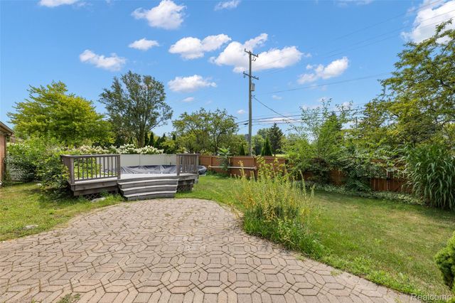 12862 Beechnut Drive, Sterling Heights, MI 48313