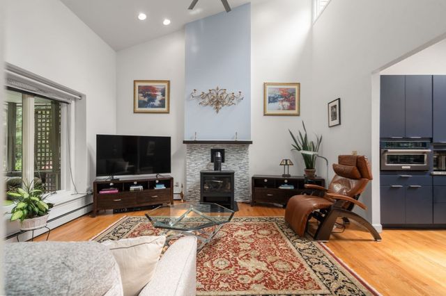 138 Sand Hill Rd, Groton, MA 01450