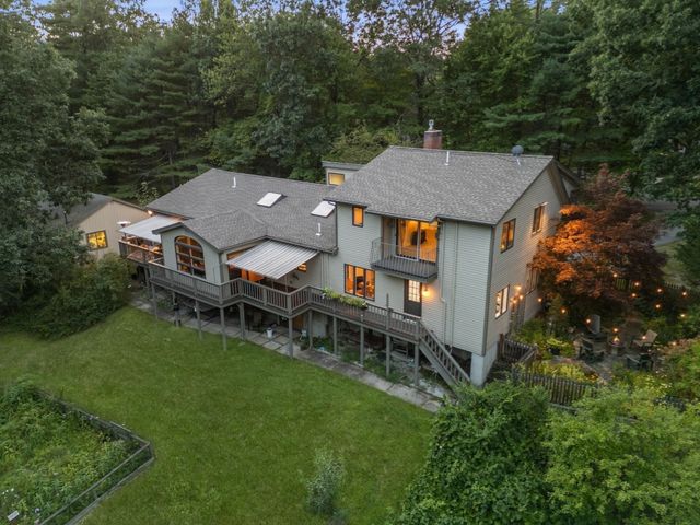 138 Sand Hill Rd, Groton, MA 01450