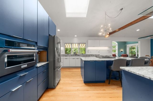 138 Sand Hill Rd, Groton, MA 01450