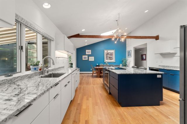 138 Sand Hill Rd, Groton, MA 01450