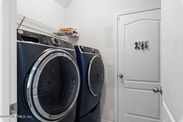 1011 WETLAND RIDGE Circle, Middleburg, FL 32068