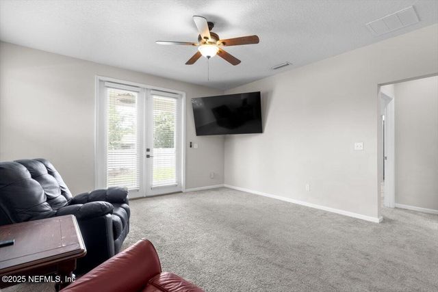 1011 WETLAND RIDGE Circle, Middleburg, FL 32068