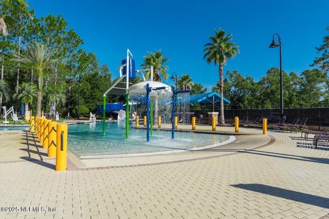 1011 WETLAND RIDGE Circle, Middleburg, FL 32068