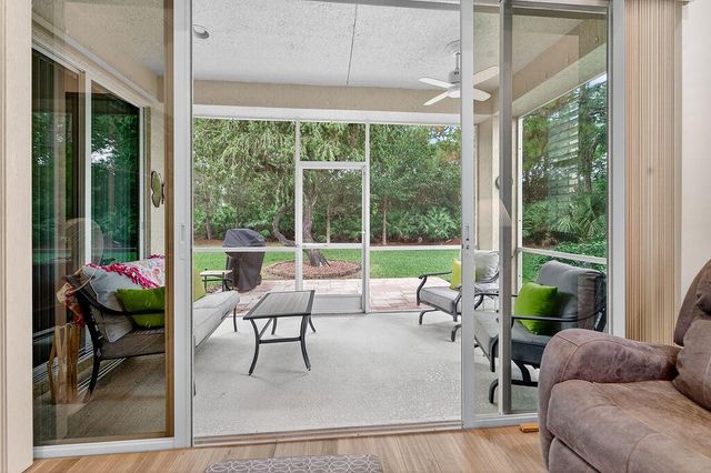 8137 Carnoustie Place, Port St Lucie, FL 34986