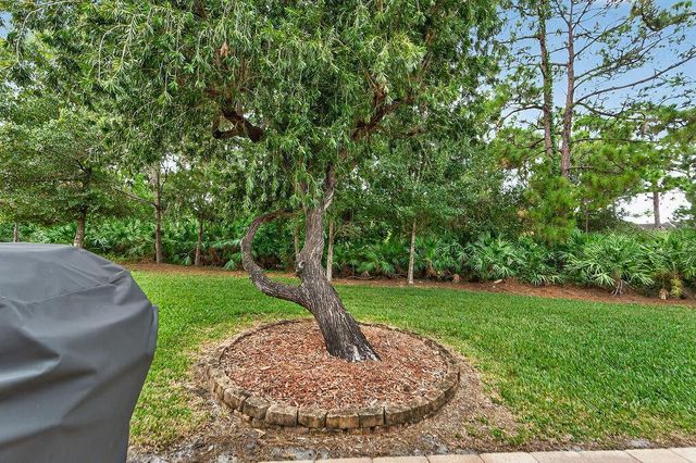 8137 Carnoustie Place, Port St Lucie, FL 34986