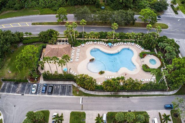 8137 Carnoustie Place, Port St Lucie, FL 34986