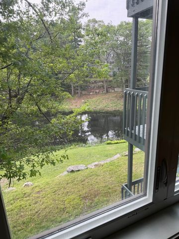 12 Ledgewood Hills Dr Apt 204, Nashua, NH 03062