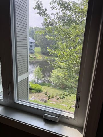 12 Ledgewood Hills Dr Apt 204, Nashua, NH 03062