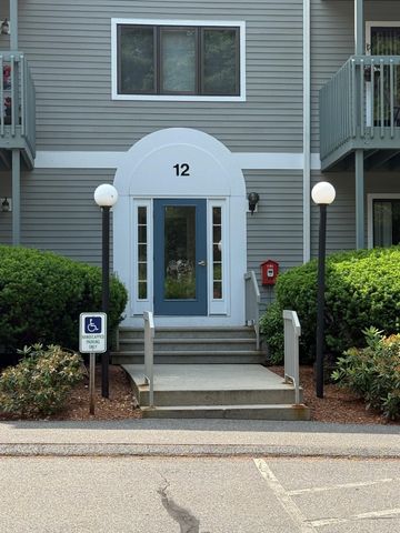 12 Ledgewood Hills Dr Apt 204, Nashua, NH 03062