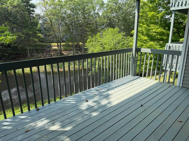 12 Ledgewood Hills Dr Apt 204, Nashua, NH 03062