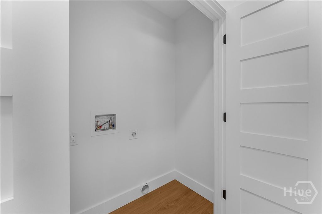 Image 26 of property listing at 205 Dyches Drive, Savannah, GA 31404