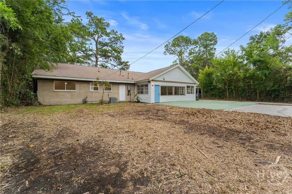 Image 39 of property listing at 205 Dyches Drive, Savannah, GA 31404