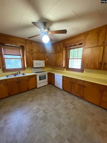 123 Brown Street, Prosperity, SC 29127