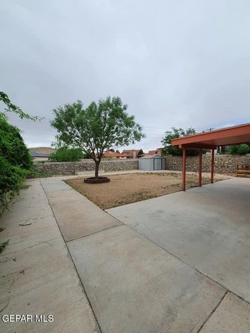 765 COLCHESTER Drive, El Paso, TX 79912