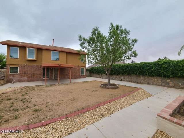765 COLCHESTER Drive, El Paso, TX 79912