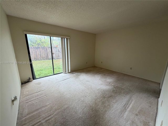 10828 SW 132nd Cir Ct, Miami, FL 33186