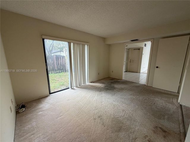 10828 SW 132nd Cir Ct, Miami, FL 33186