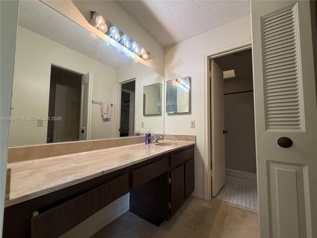 10828 SW 132nd Cir Ct, Miami, FL 33186