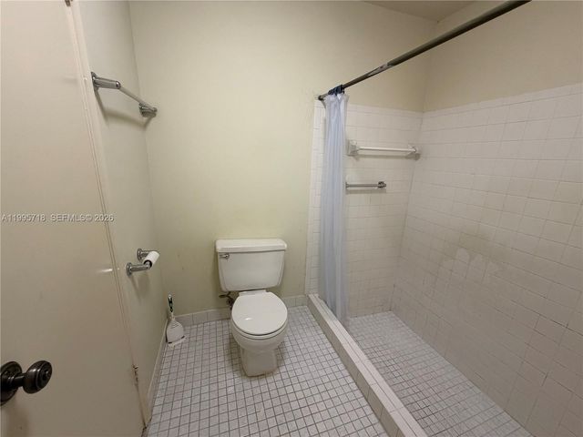 10828 SW 132nd Cir Ct, Miami, FL 33186