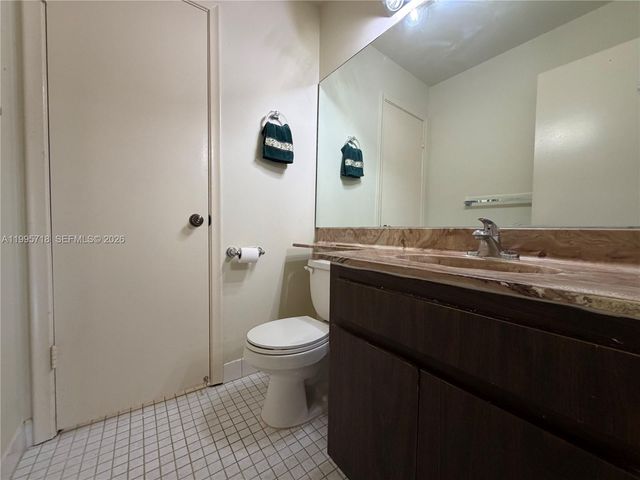 10828 SW 132nd Cir Ct, Miami, FL 33186