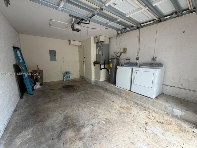 10828 SW 132nd Cir Ct, Miami, FL 33186