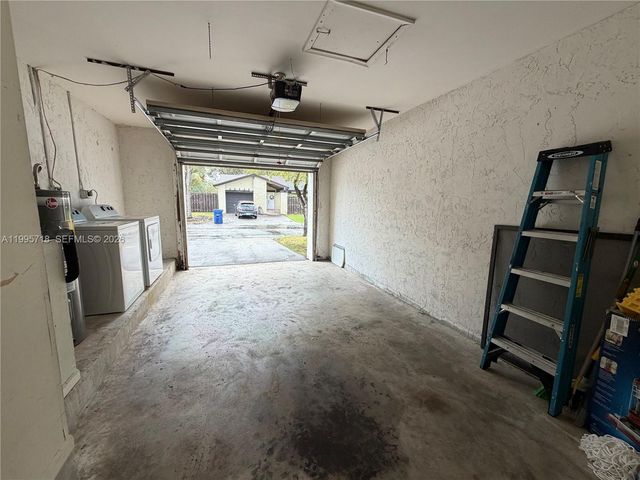 10828 SW 132nd Cir Ct, Miami, FL 33186