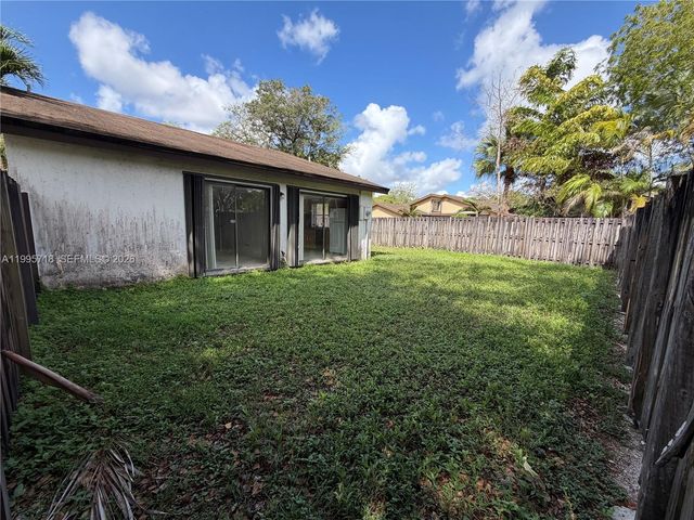 10828 SW 132nd Cir Ct, Miami, FL 33186