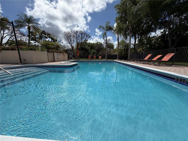 10828 SW 132nd Cir Ct, Miami, FL 33186