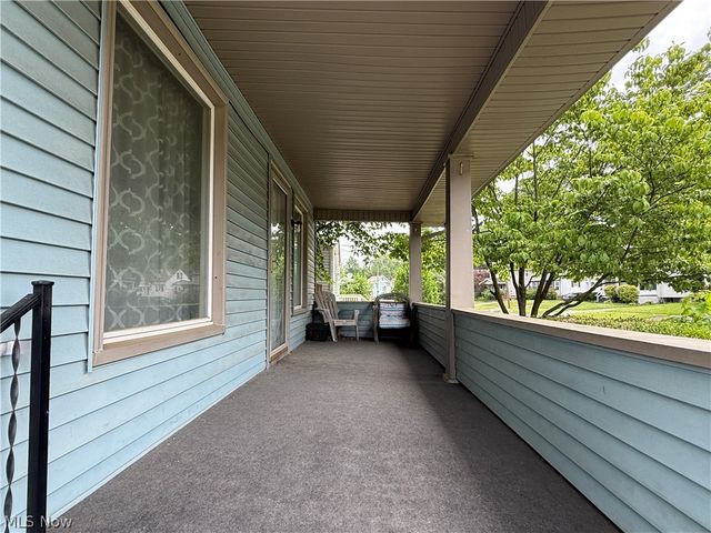 1360 Meadowbrook Avenue SE, Warren, OH 44484