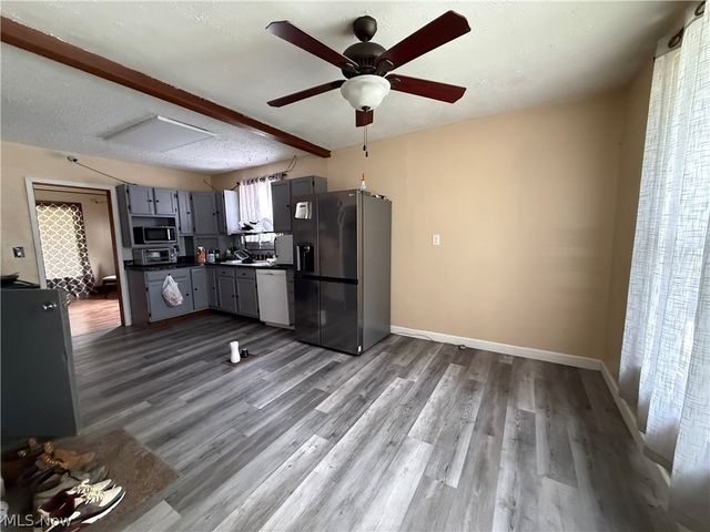 1360 Meadowbrook Avenue SE, Warren, OH 44484