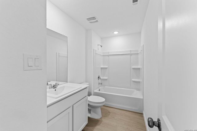 14915 Warwick Shire, San Antonio, TX 78254