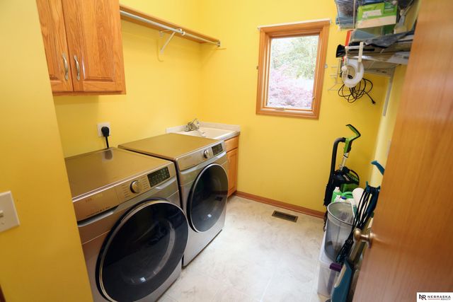 1629 N 173rd Street, Omaha, NE 68118