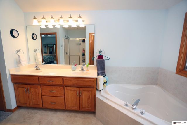 1629 N 173rd Street, Omaha, NE 68118