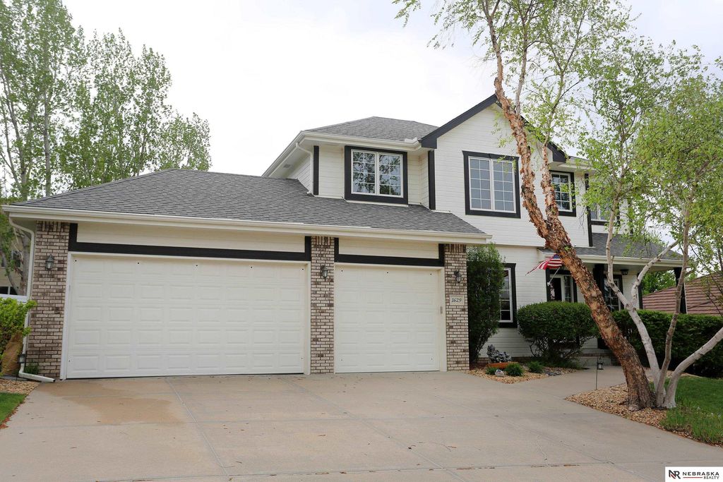 1629 N 173rd Street, Omaha, NE 68118