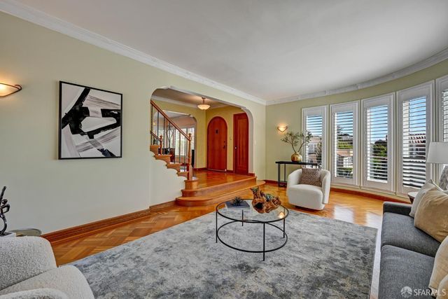 376 Moncada Way, San Francisco, CA 94127
