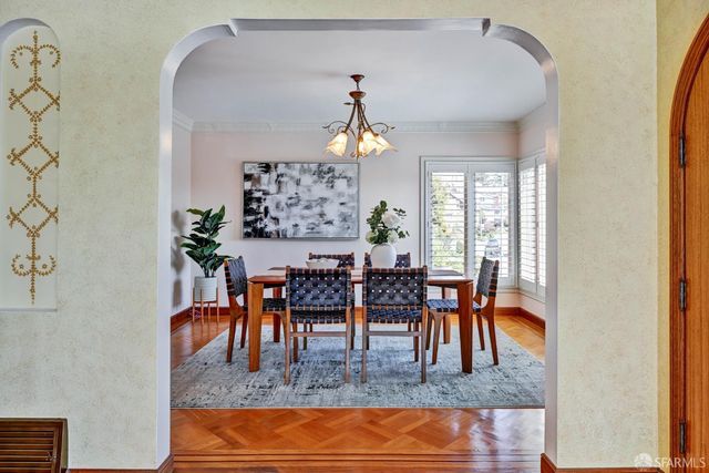 376 Moncada Way, San Francisco, CA 94127