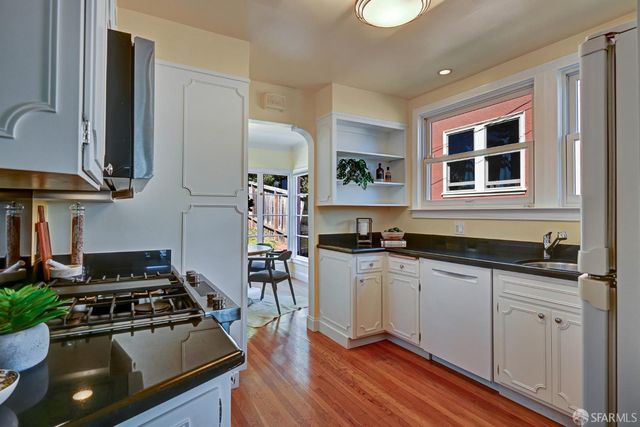 376 Moncada Way, San Francisco, CA 94127