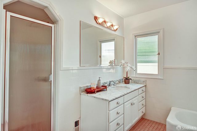 376 Moncada Way, San Francisco, CA 94127