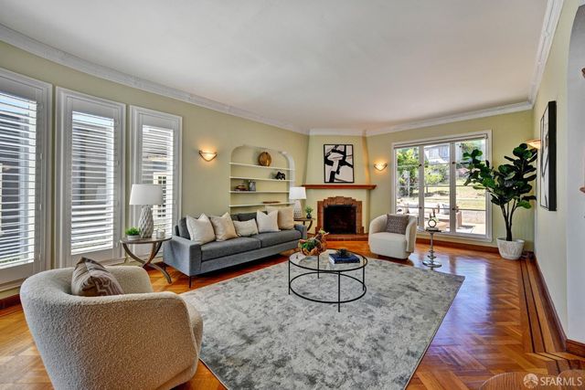 376 Moncada Way, San Francisco, CA 94127