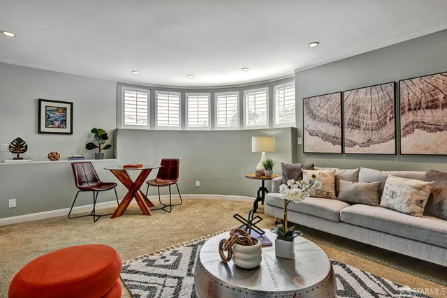 376 Moncada Way, San Francisco, CA 94127