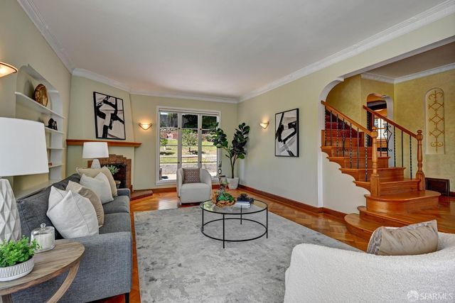 376 Moncada Way, San Francisco, CA 94127