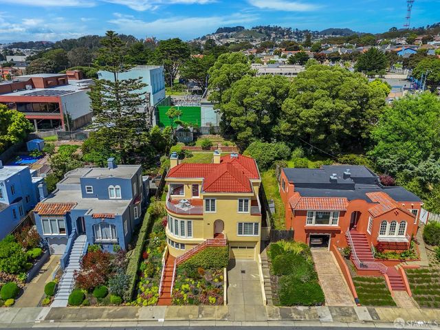376 Moncada Way, San Francisco, CA 94127