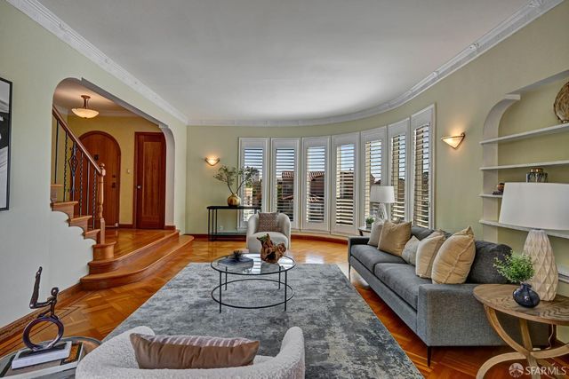 376 Moncada Way, San Francisco, CA 94127