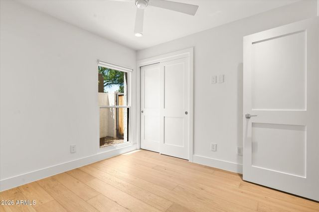241 E FOREST HILLS Drive, Phoenix, AZ 85022