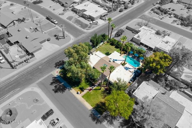 241 E FOREST HILLS Drive, Phoenix, AZ 85022