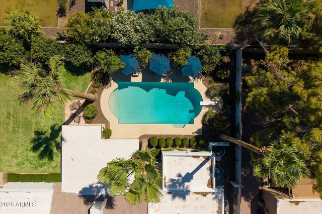 241 E FOREST HILLS Drive, Phoenix, AZ 85022