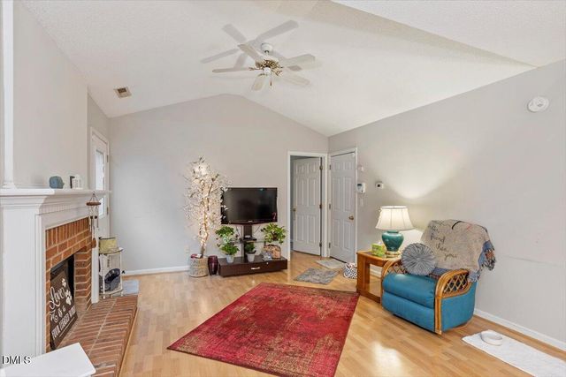 204 Thorncrest Drive, Apex, NC 27539