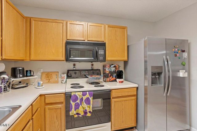 204 Thorncrest Drive, Apex, NC 27539