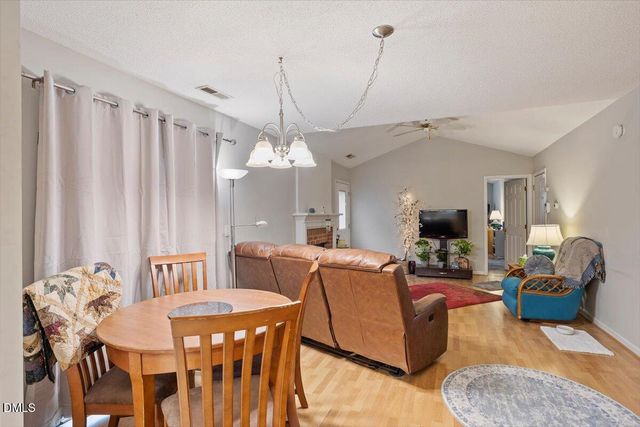 204 Thorncrest Drive, Apex, NC 27539